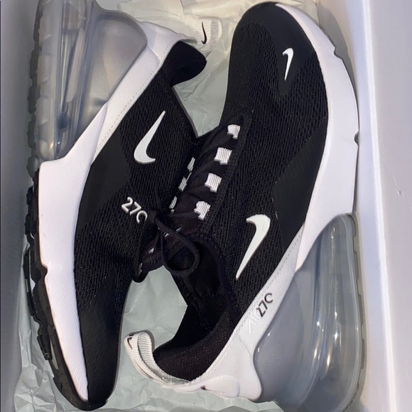 Nike Shoes - Womens Nike air max